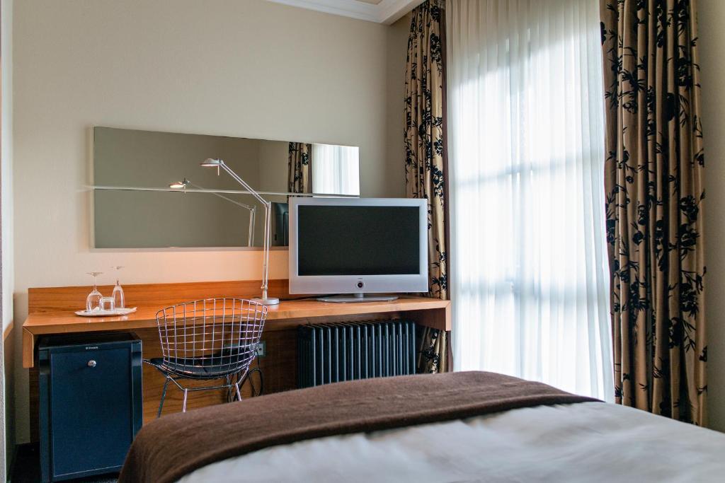 Zeller-Hotel+Restaurant Kahl am Main Rom bilde